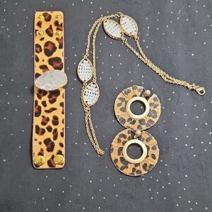 Leopard Print Jewelry Set with Gold Accents